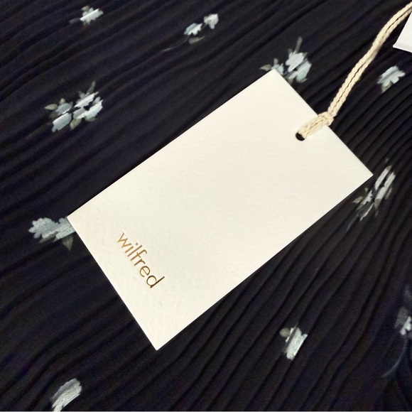 Wilfred Black Floral Pleated Dress with White Accent Print - Picture 2 of 8